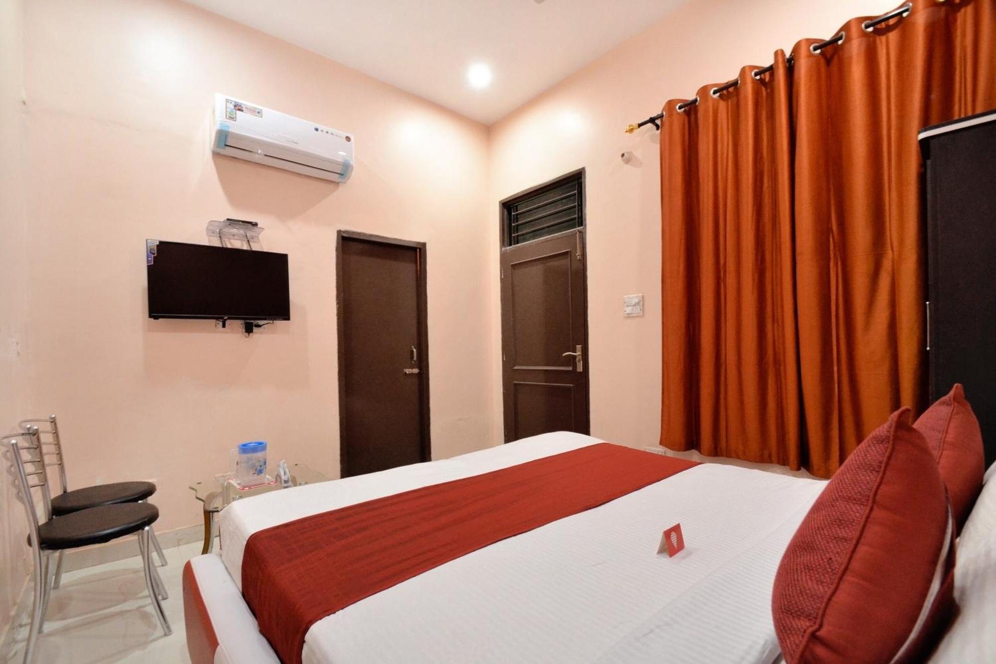 Hotel O Galaxy Nayagaon Екстериор снимка